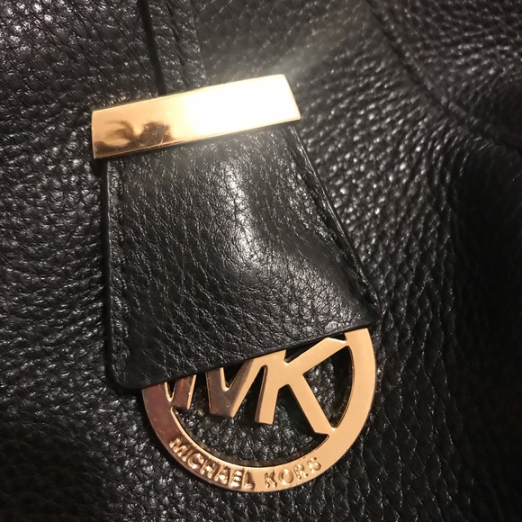 Michael Kors Riley Purse - Picture 8 of 11